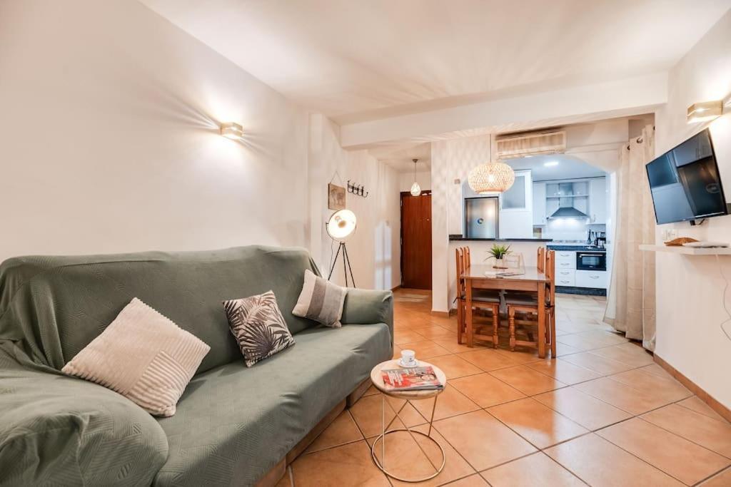 Encantador Apartamento Cerca Del Mar Malaga Zewnętrze zdjęcie